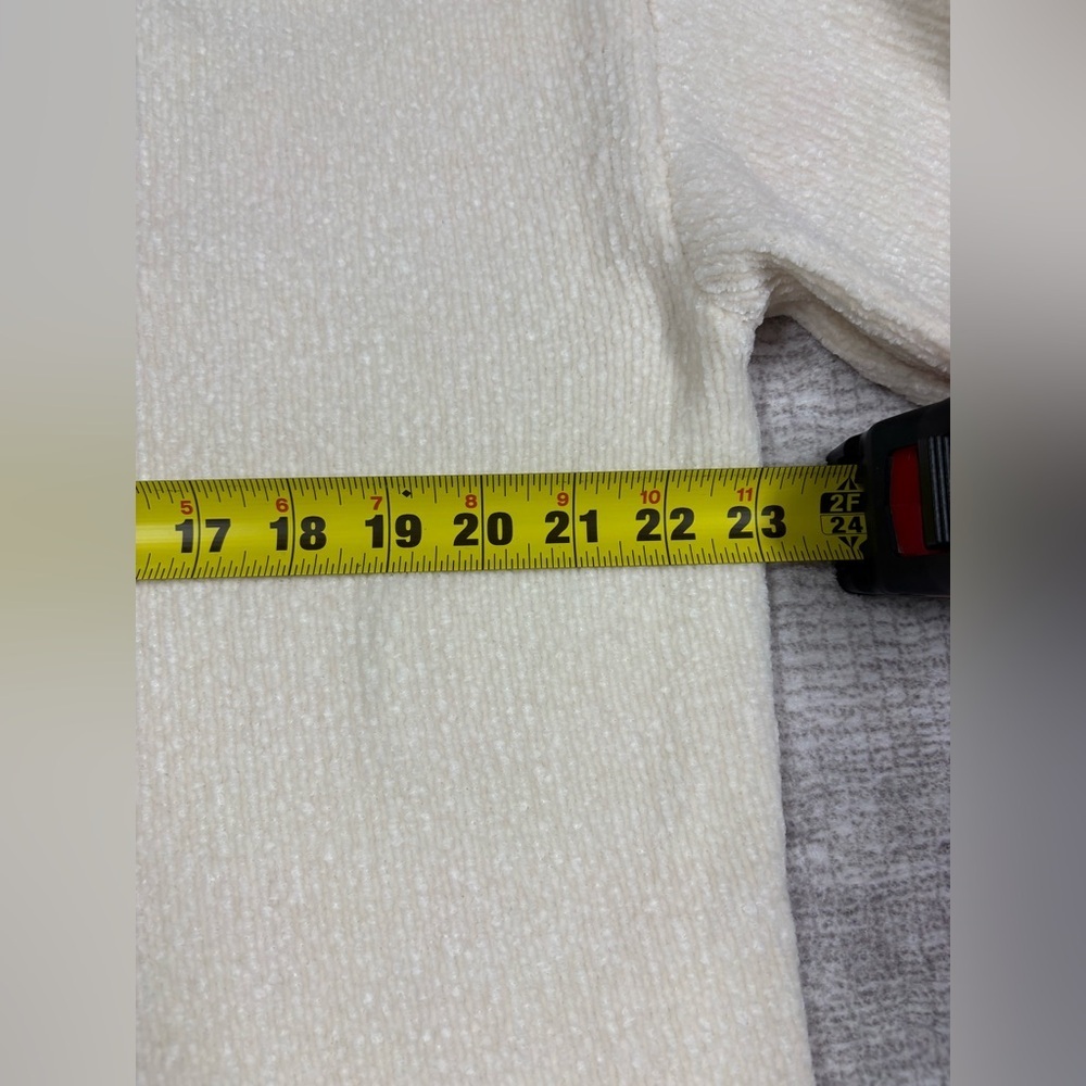 Tommy Bahama Women's Sweater Cream Chenille Knit Top Boat Neck Boxy Cozy Sz L - Picture 4 of 8